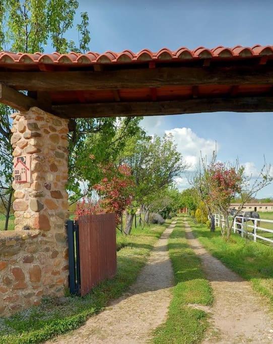 Granja De Cantarinas Ciudad-Rodrigo Kültér fotó